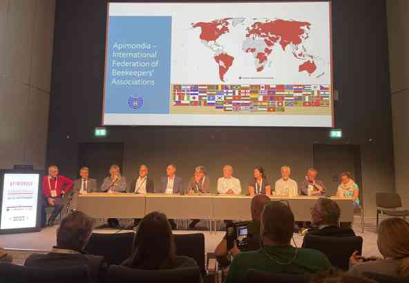 12 Roundtable Varroa Resistence